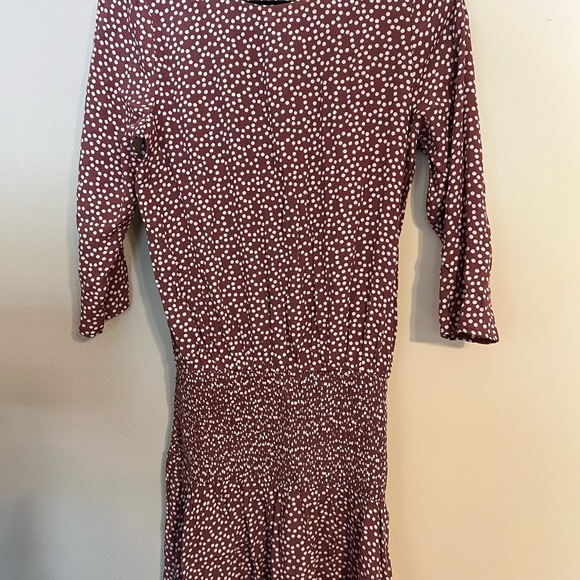 Express Ruffle dress - Picture 2 of 3